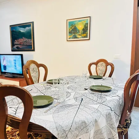 Willa Duplex Up To 10 Guests 2 Baths & Kitchen *