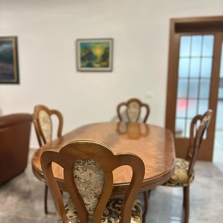 فيلة Duplex Up To 10 Guests 2 Baths & Kitchen *